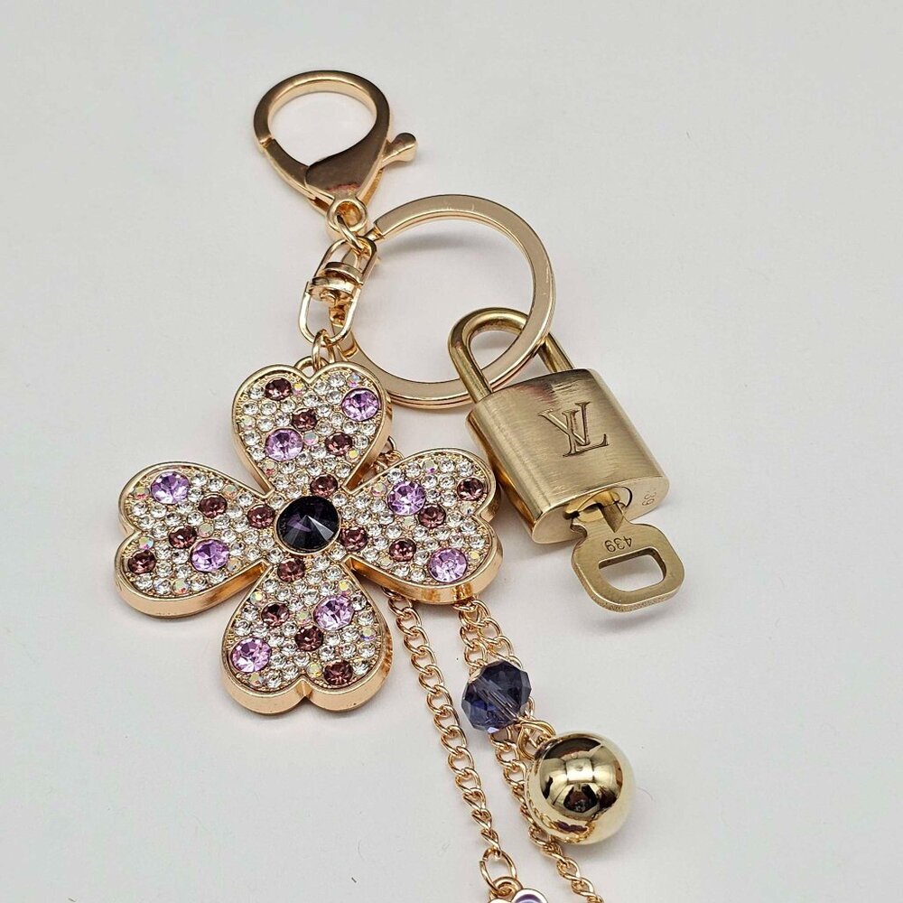 Authentic Louis Vuitton Padlock & Key Gold ✨Unbranded Flower Bag Charm Keychain - Picture 7 of 9